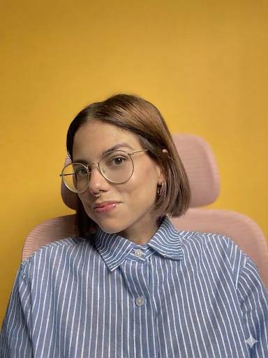 Helena Lyra — Português & Inglês